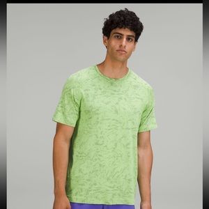 Lululemon Mens shirt size XS